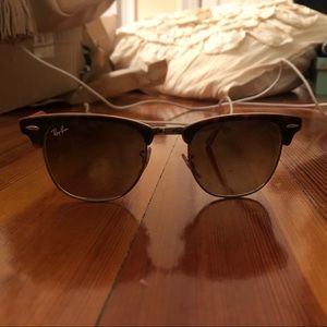 Ray-Ban Clubmaster Classic Sunglasses